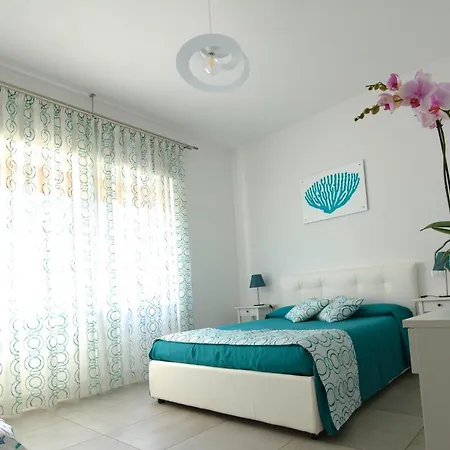Frühstückspension Marina House 4*