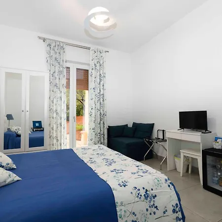 Bed & Breakfast Marina House